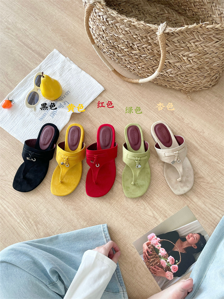 Ge Ge Lv Women's Flat Thong Slippers 2025 Spring New Retro Suede Fashion Casual Sandals